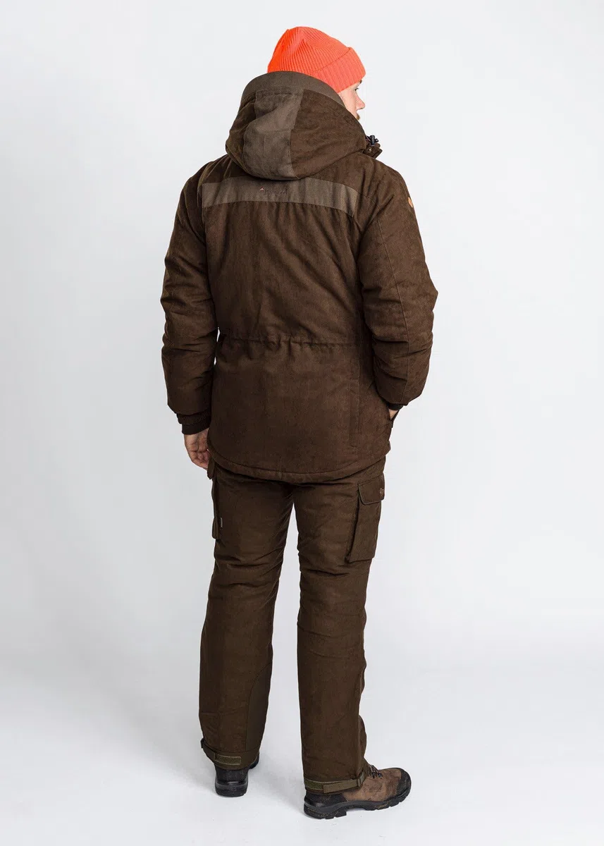 Pinewood Herren Abisko Småland 2.0 Jagd Jacke - Jagdjacke Herren - wind- und wasserdicht - bequeme Passform mit abnehmbarer Kapuze und anderen praktischen Details
