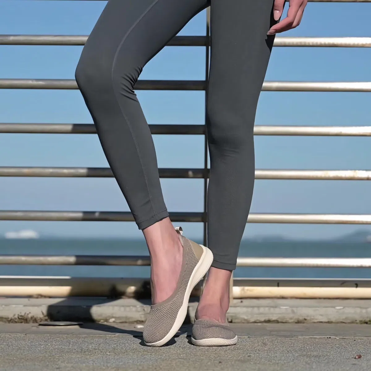 konhill Slipper & Mokassins für Damen, Sportschuhe, Leichte Slip On Sneakers Mesh Flache Schuhe Trainers