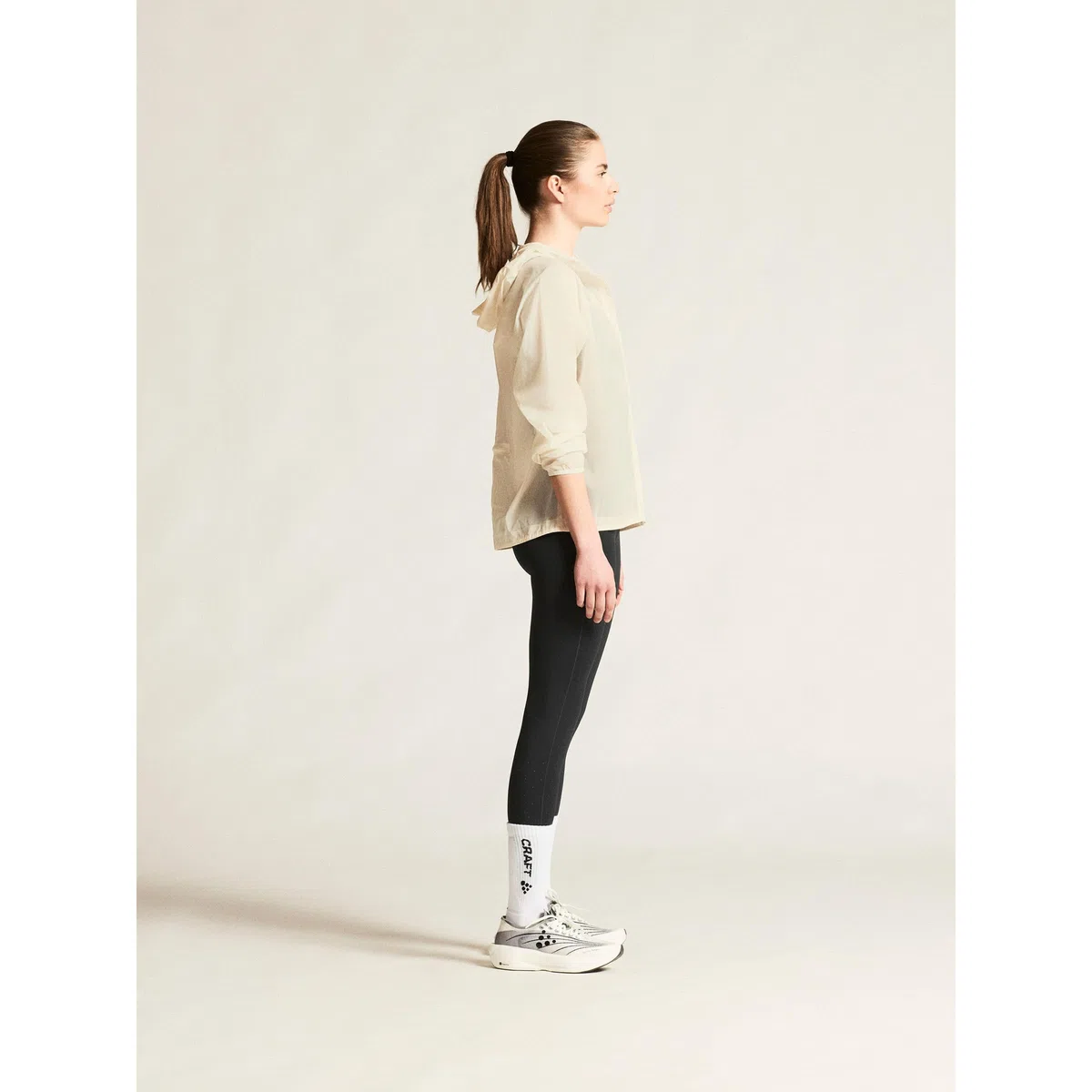 EAN Damen Hypervent Light Windjacke